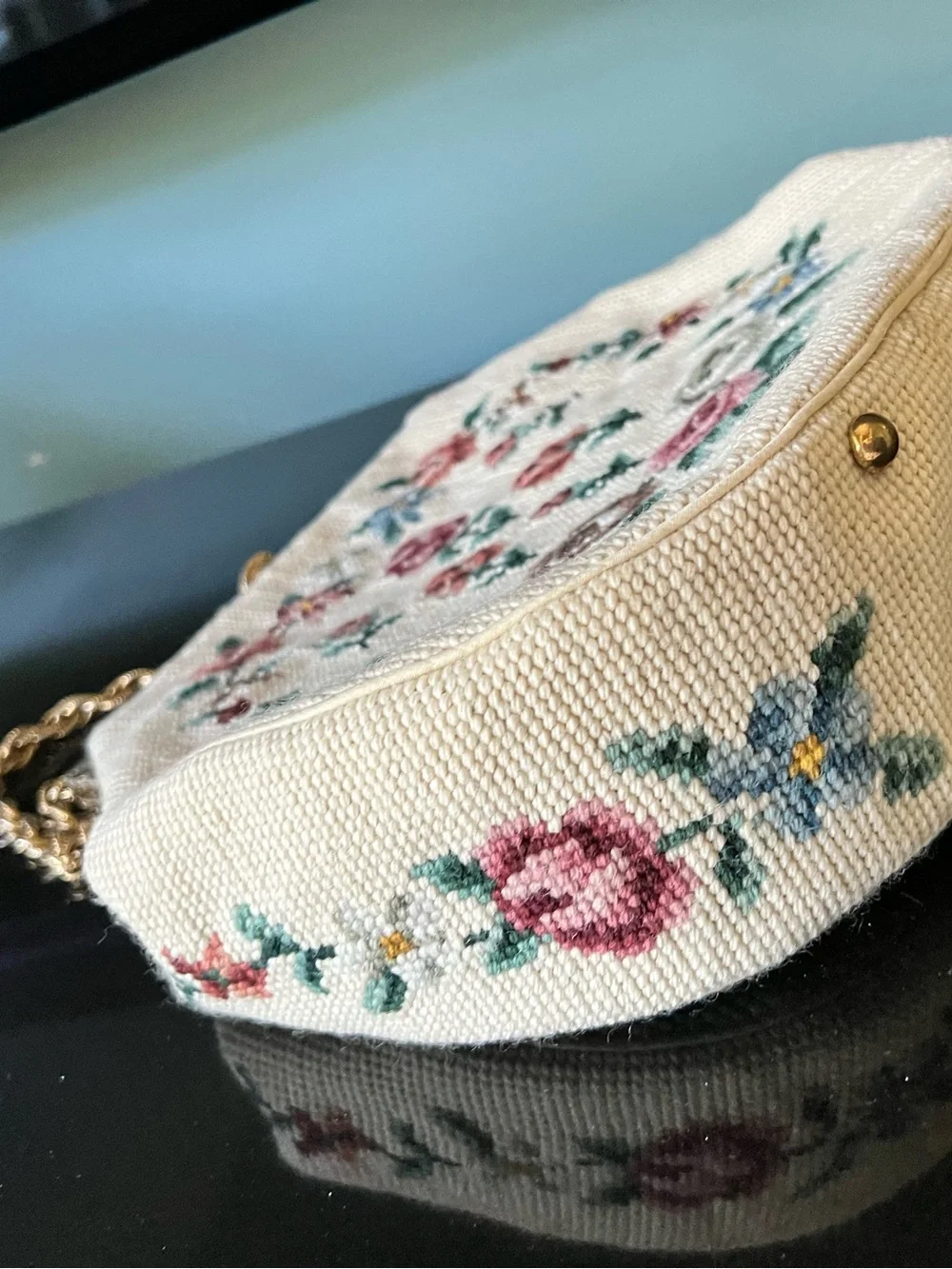 Vintage Floral Beaded White Handbag with Gold Chain Handle